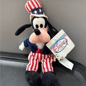 Disney 1990s Goofy Uncle Sam 8” bean bag plush